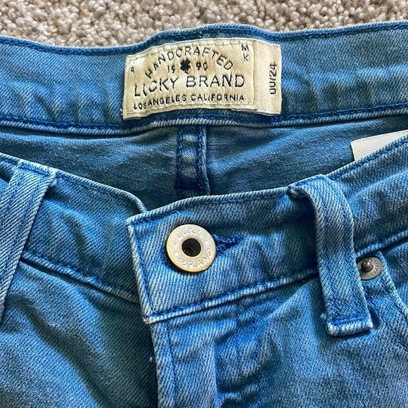 Lucky brand jean shorts - Picture 2 of 4